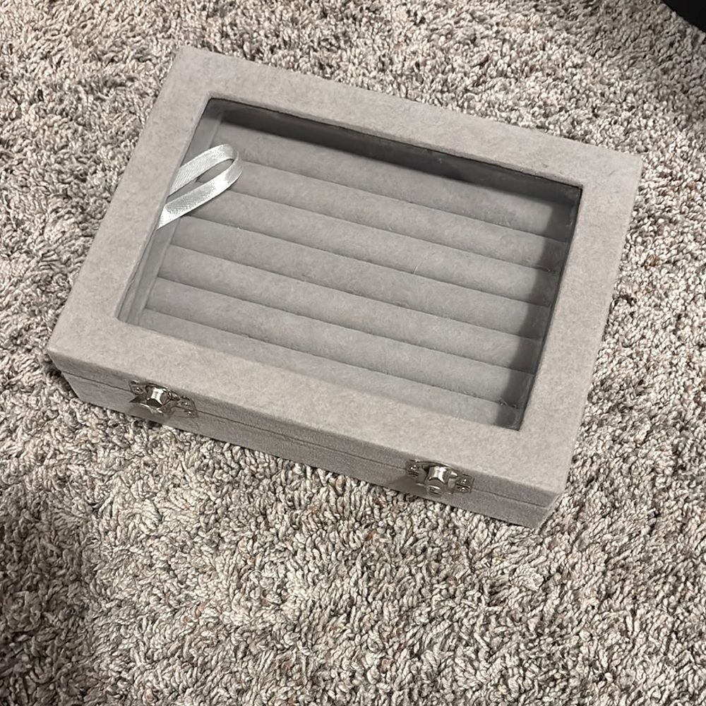 jewelry organizer